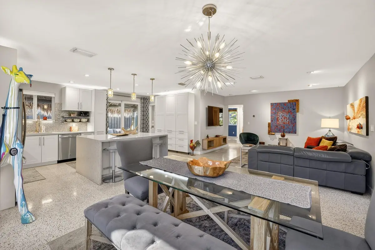 Photo 1 at 1510 NE 39th Street, Oakland Park