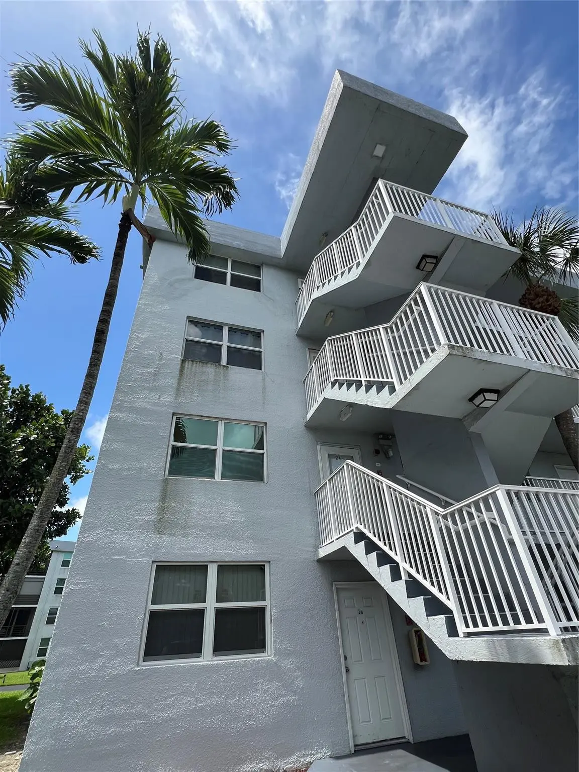 Photo 6 at 117 Royal Park Drive 2a, Oakland Park