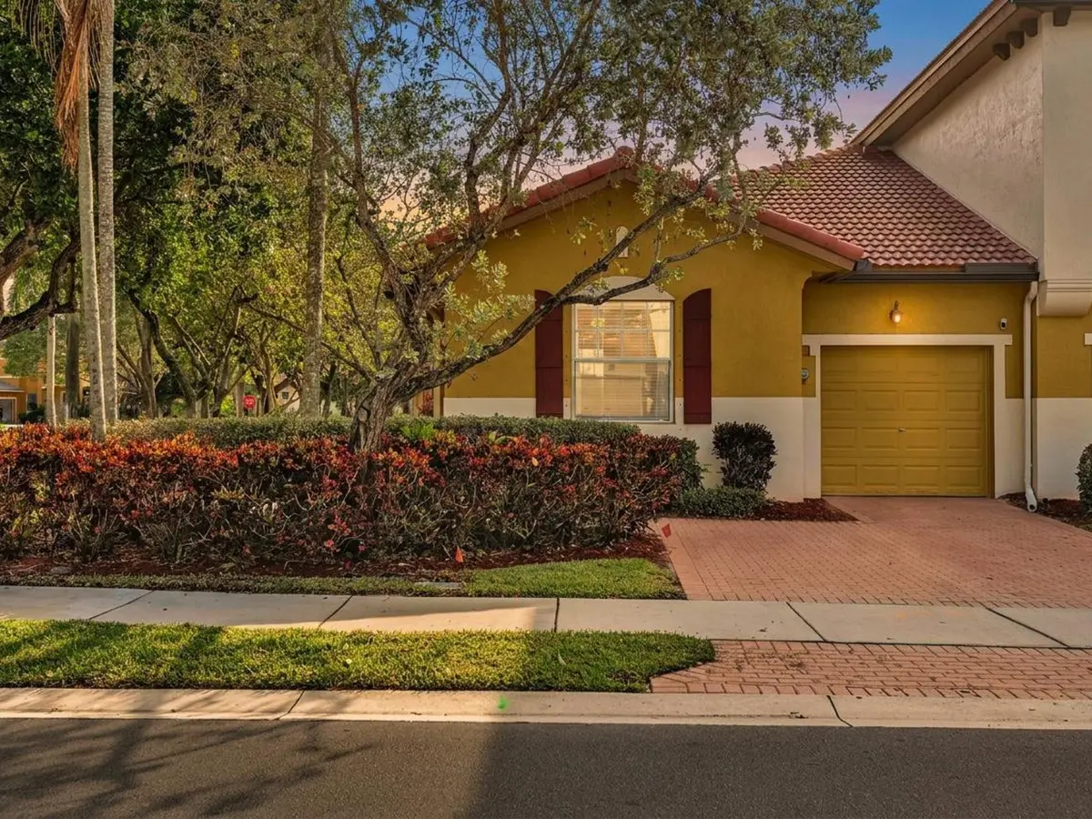 Photo 2 at 5779 NW 120th Avenue, Coral Springs