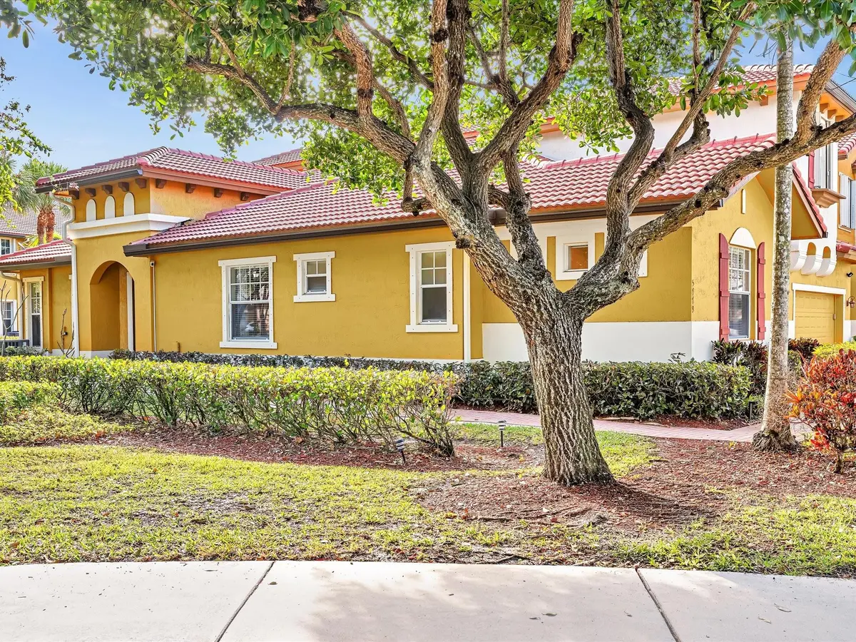 Photo 3 at 5779 NW 120th Avenue, Coral Springs
