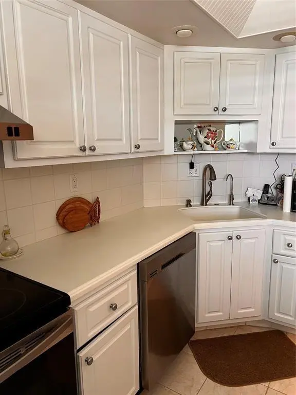 Photo 4 at 3535 Broken Woods Drive 307, Coral Springs