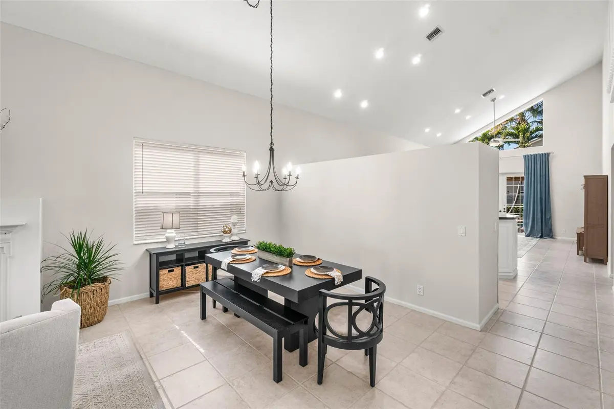 Photo 7 at 5260 NW 112th Way, Coral Springs