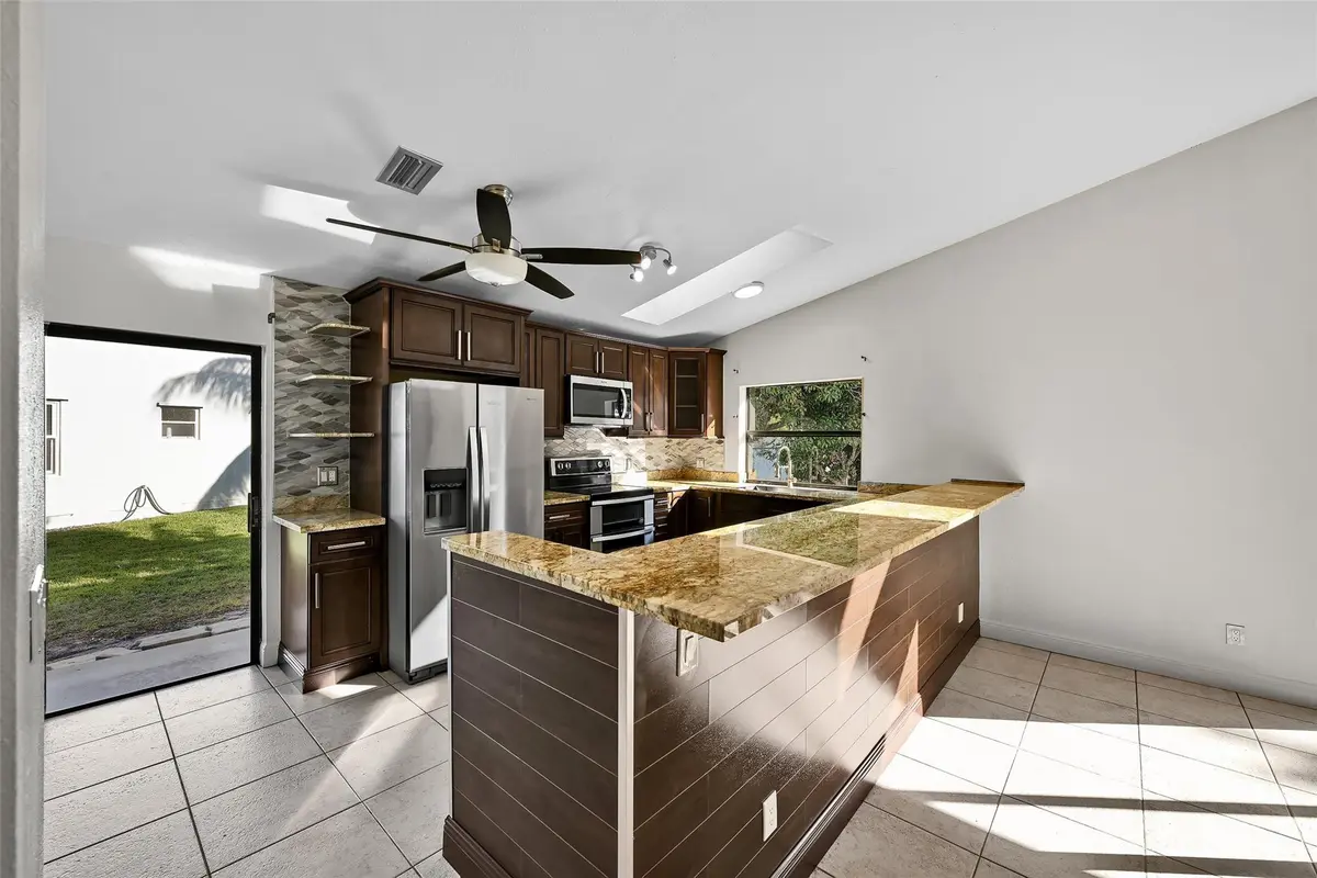 Photo 6 at 11136 NW 1st Place, Coral Springs