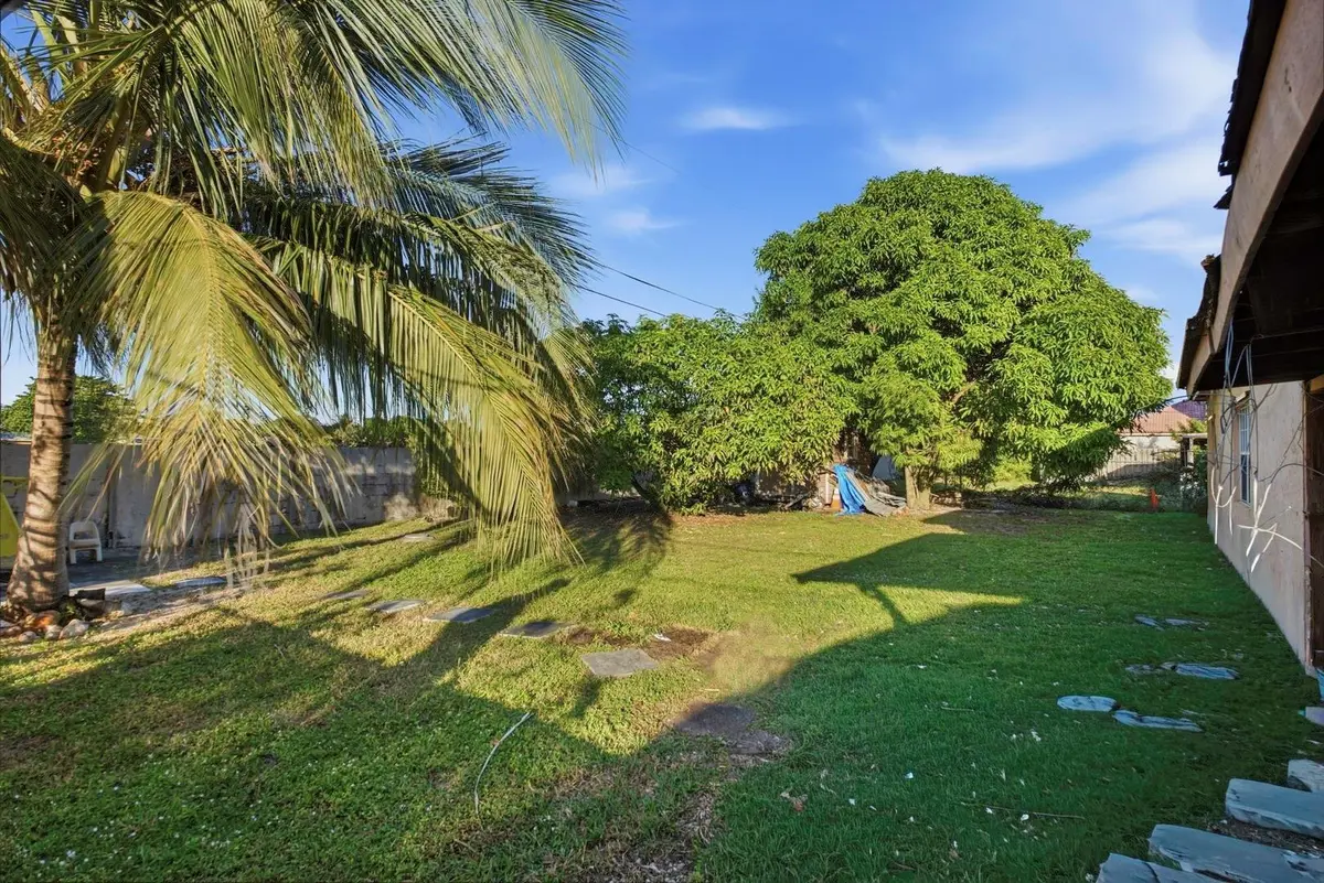 Photo 2 at 561 NE 38th Street, Deerfield Beach