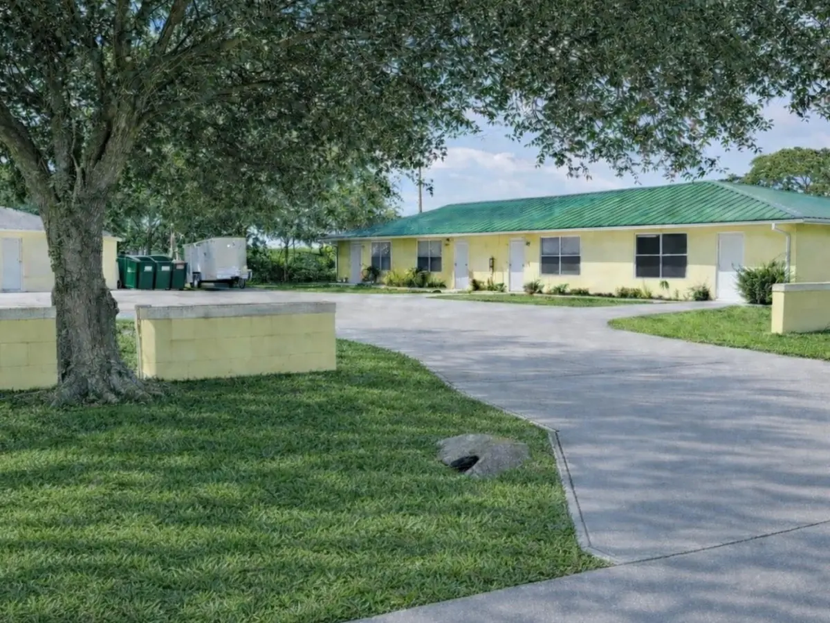 Photo 3 at 951 King Orange Drive, Fort Pierce