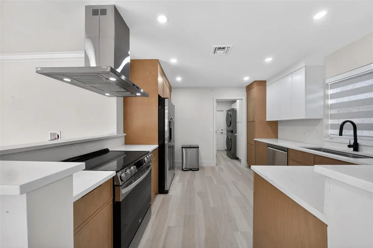 Photo 4 at 1762 NE 38th Street, Oakland Park