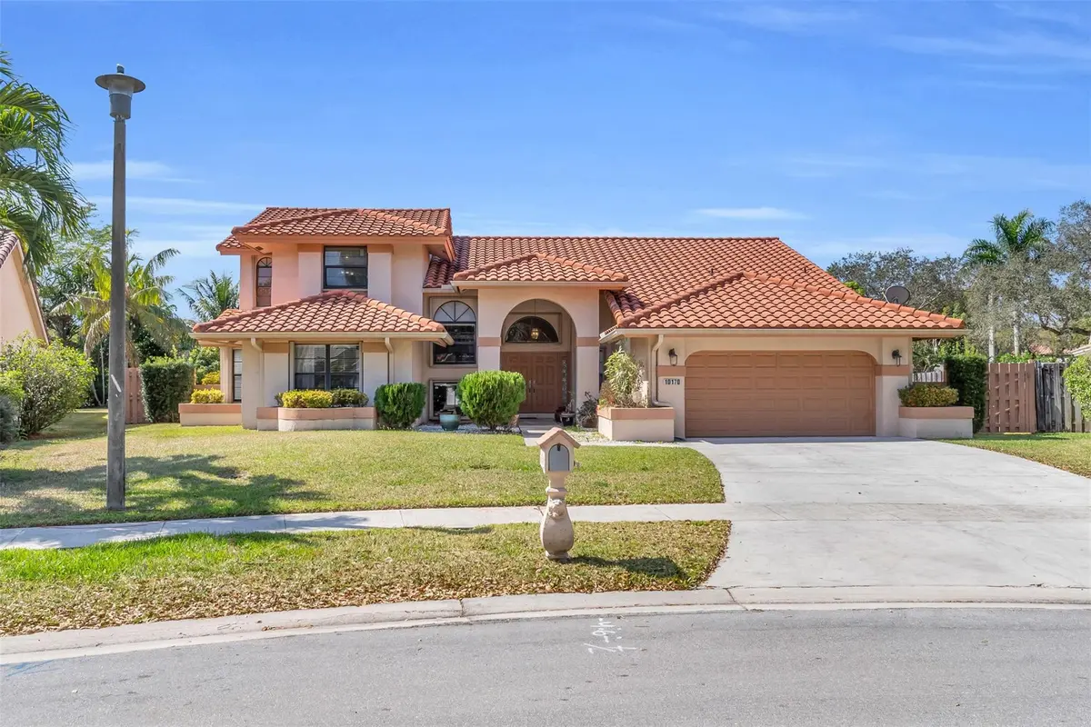 Photo 3 at 10170 NW 10th Street, Plantation