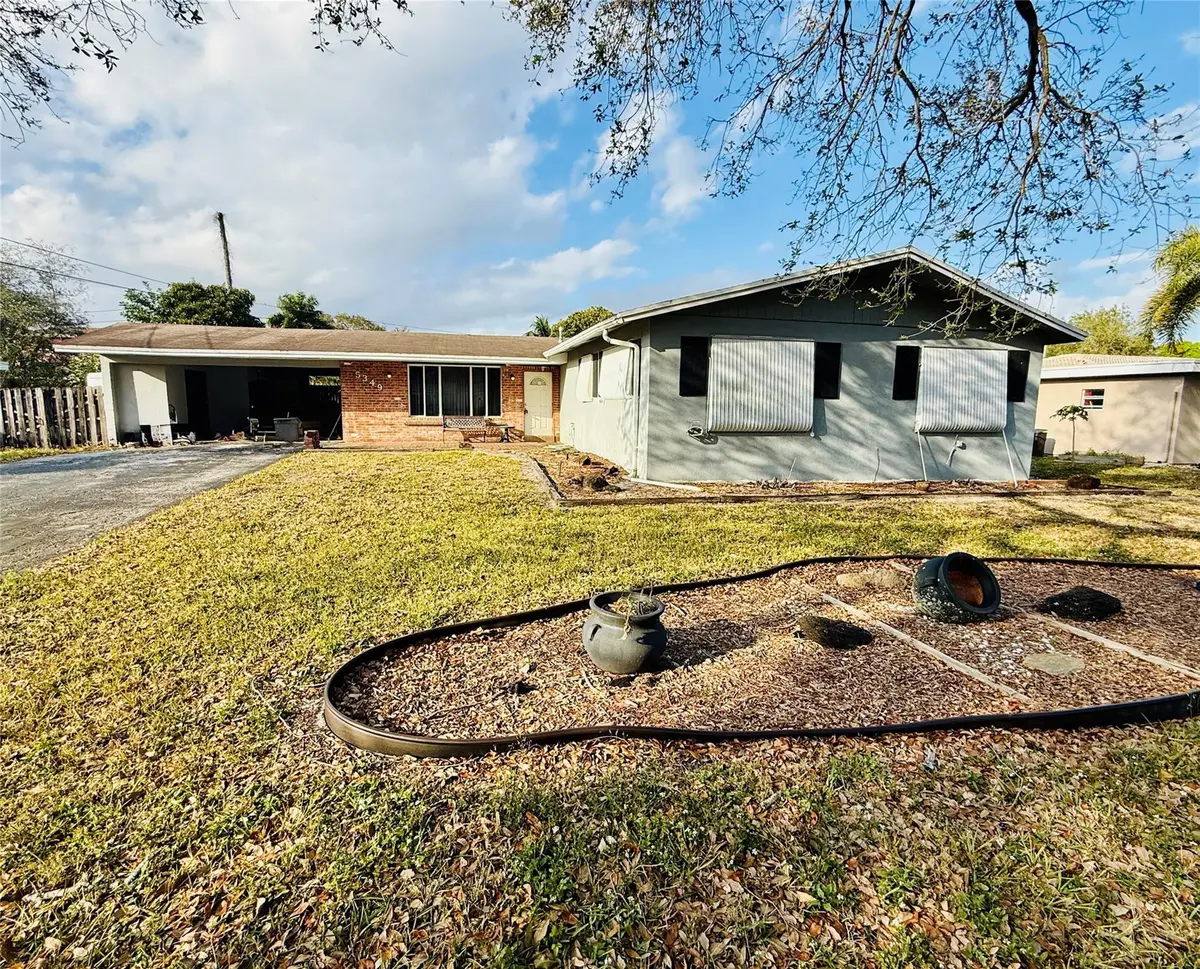 Photo 1 at 5349 Balsam Terrace, Plantation