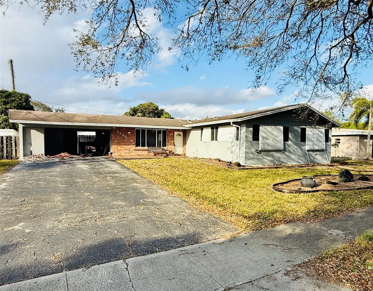Photo 2 at 5349 Balsam Terrace, Plantation
