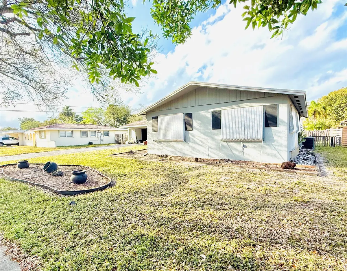 Photo 48 at 5349 Balsam Terrace, Plantation