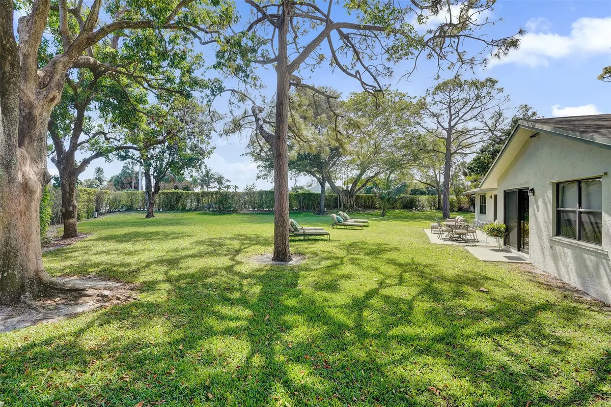 Photo 2 at 715 NW 23rd Lane, Delray Beach