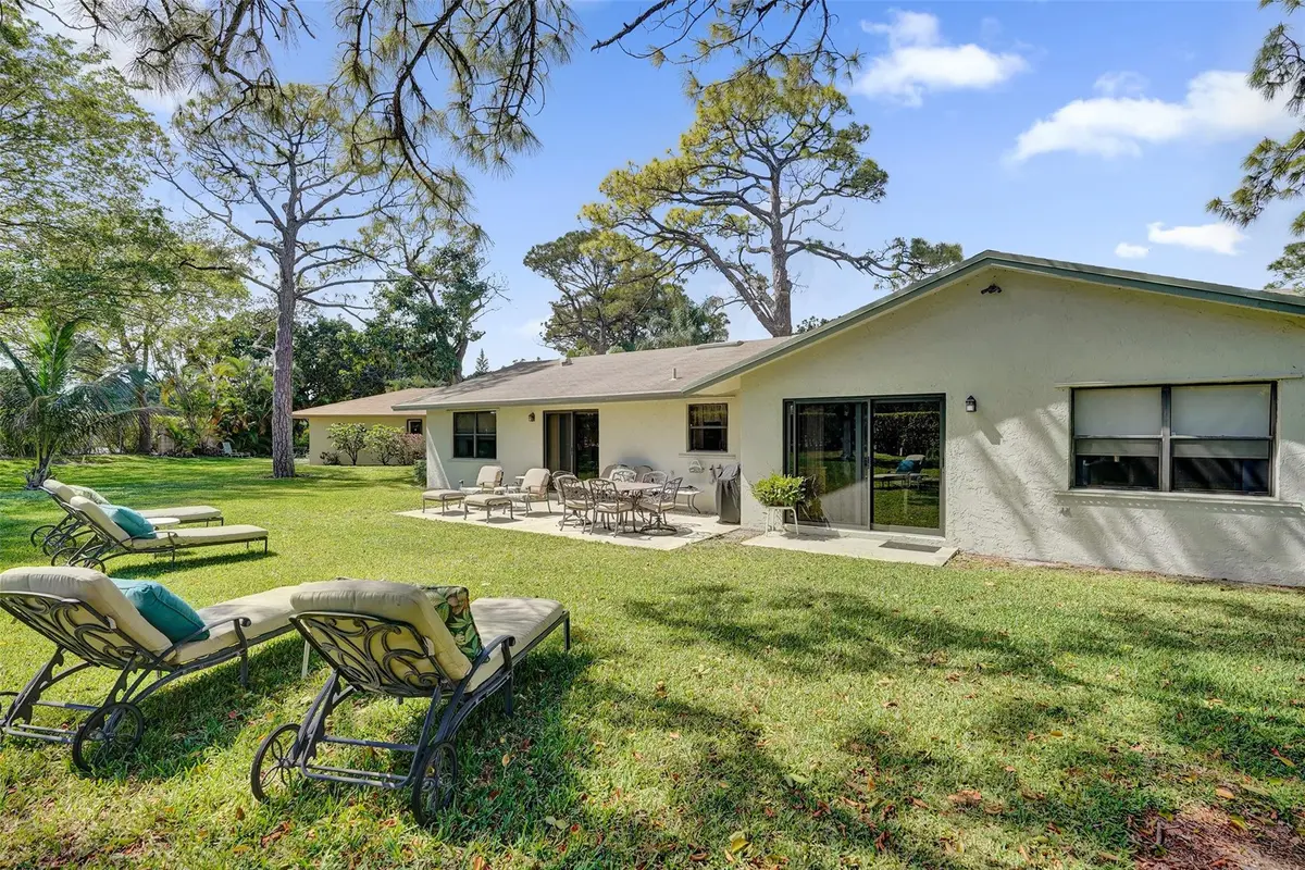 Photo 3 at 715 NW 23rd Lane, Delray Beach