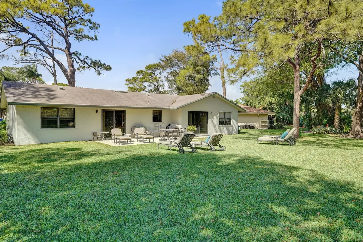 Photo 5 at 715 NW 23rd Lane, Delray Beach
