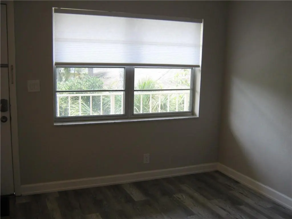 Photo 5 at 5162 NE 6th Avenue 317, Oakland Park