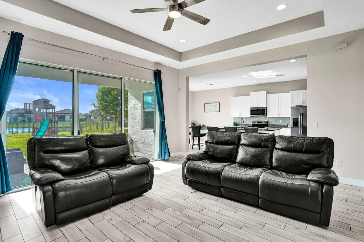 Photo 7 at 5975 Kingfisher Boulevard, Westlake