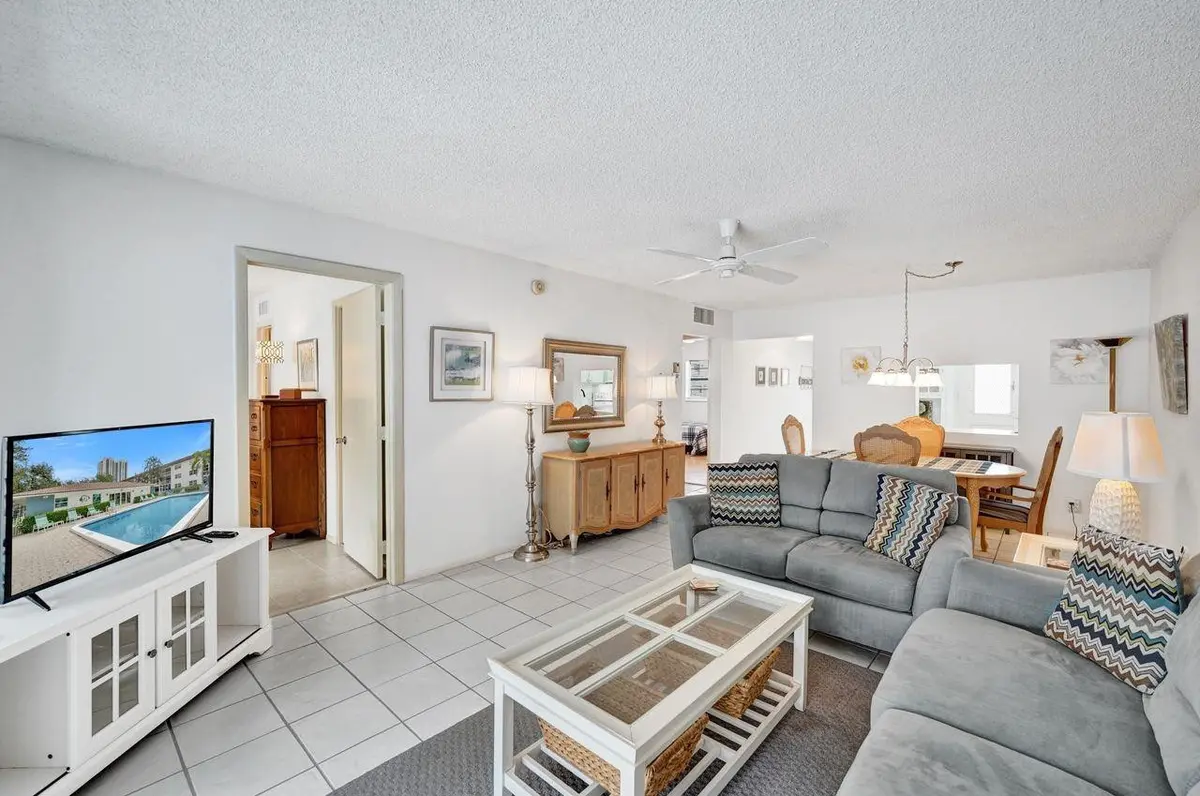 Living Room at 1501 S Ocean Boulevard 301, Lauderdale-By-The-Sea