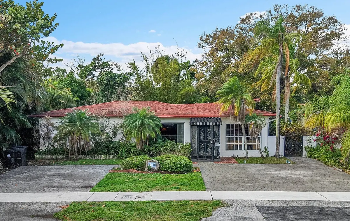 Front at 1317 SE 2nd Avenue, Fort Lauderdale