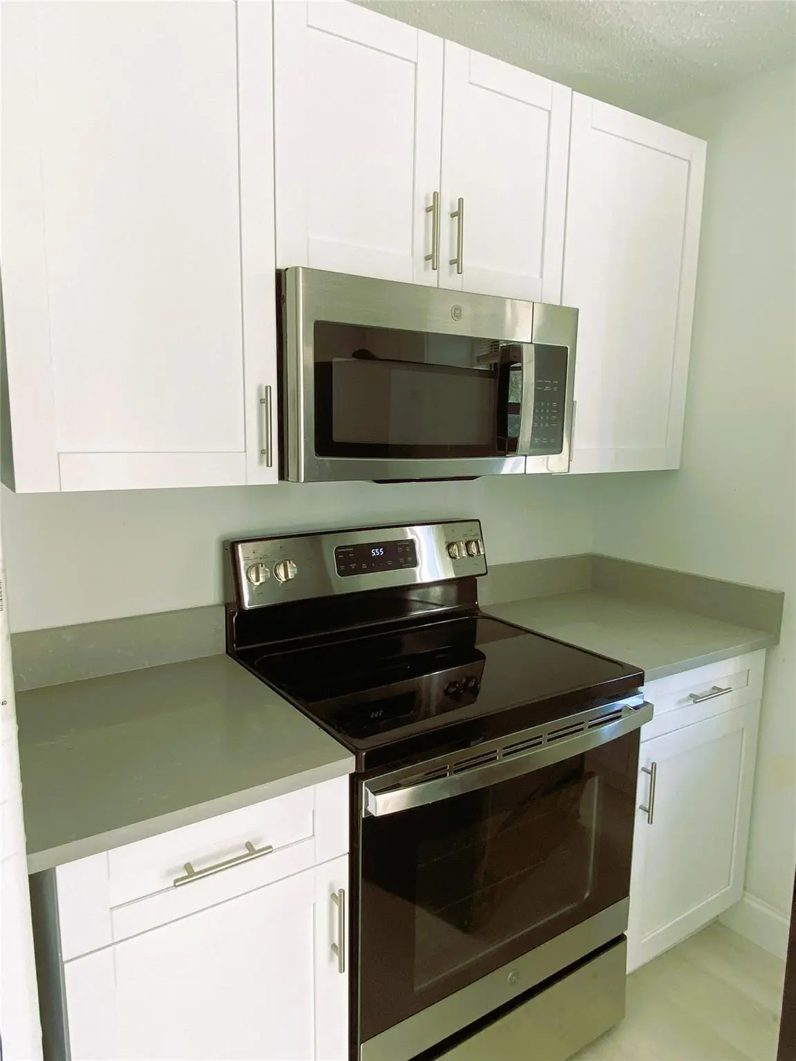Photo 6 at 320 NW 4th Avenue 1, Deerfield Beach