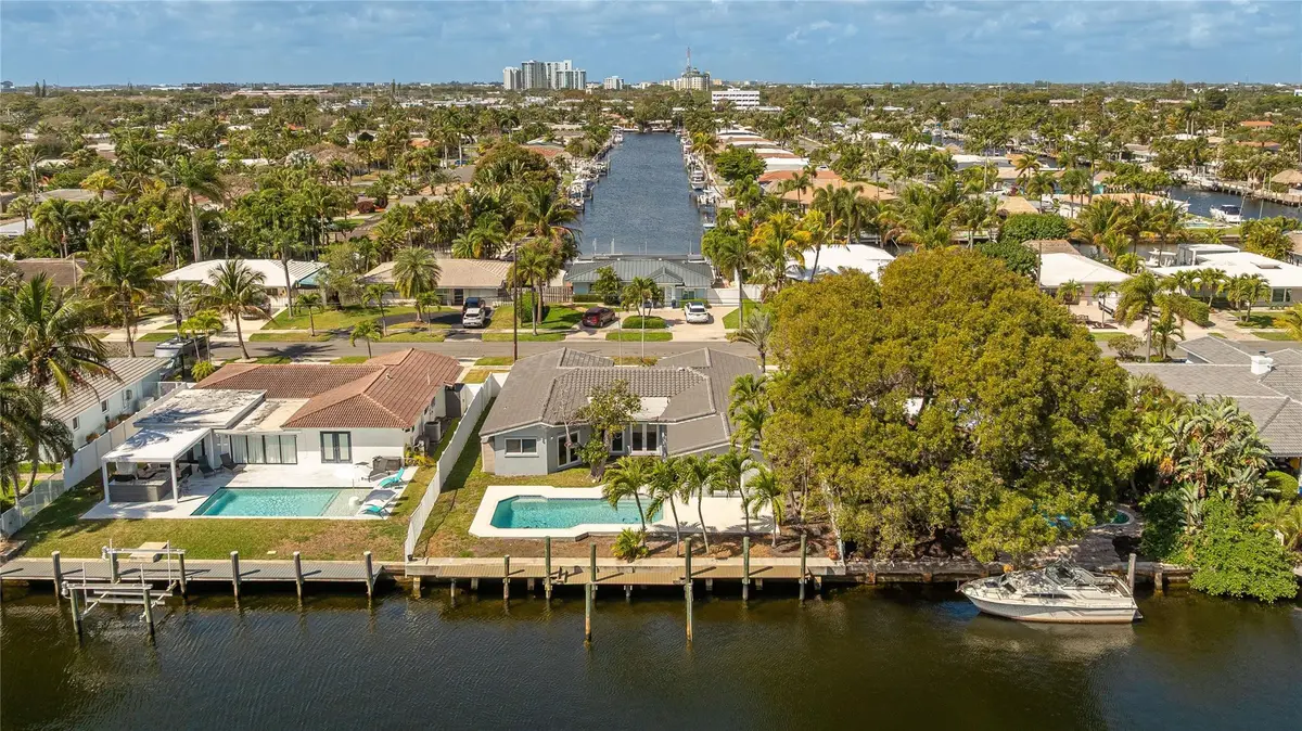 Photo 4 at 360 SE 5th Avenue, Pompano Beach
