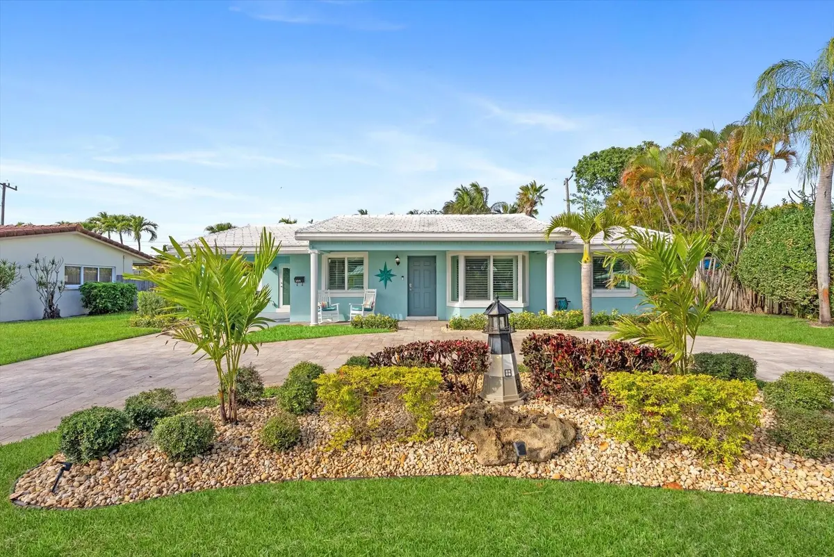 Photo 2 at 2811 NE 45th Street, Lighthouse Point