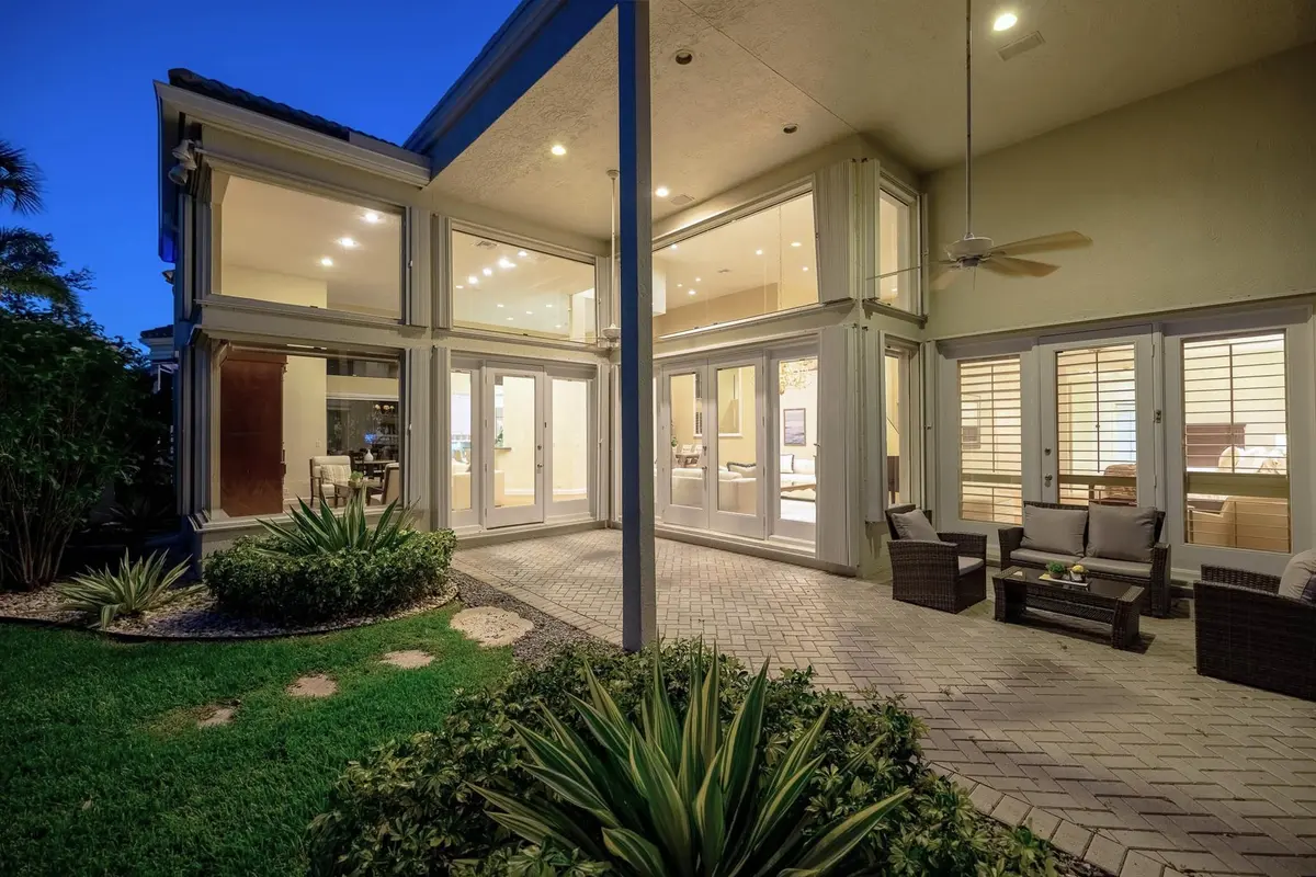 Patio at 2760 Pinehurst, Weston