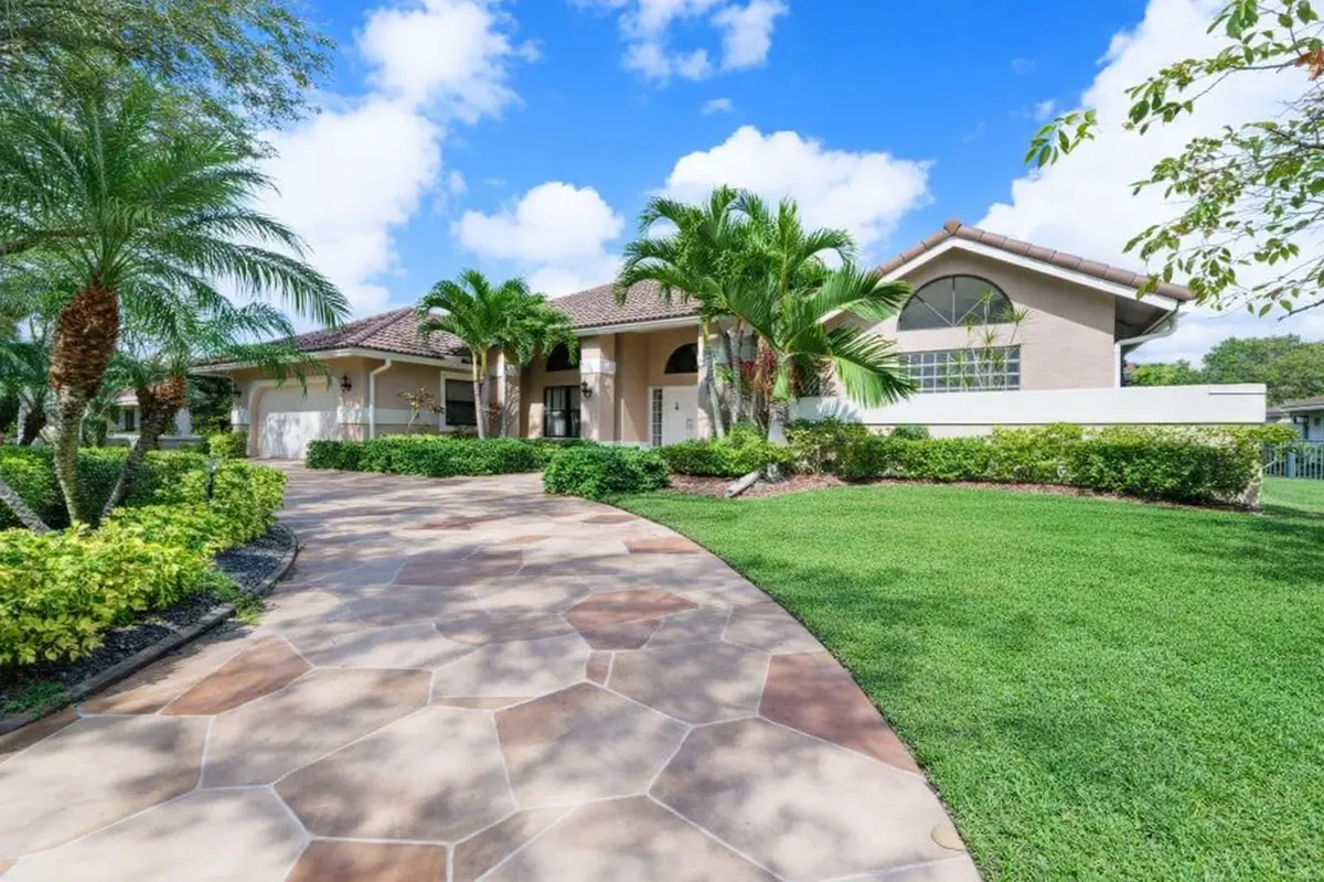 Photo 1 at 1885 Merion Lane, Coral Springs