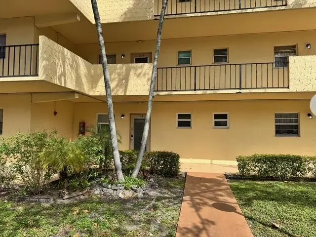 Photo 1 at 351 Cambridge Road 104, Hollywood