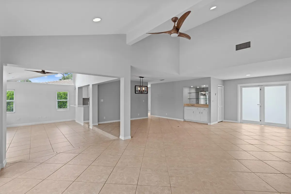 DSC08436 at 925 Foxpointe Circle, Delray Beach
