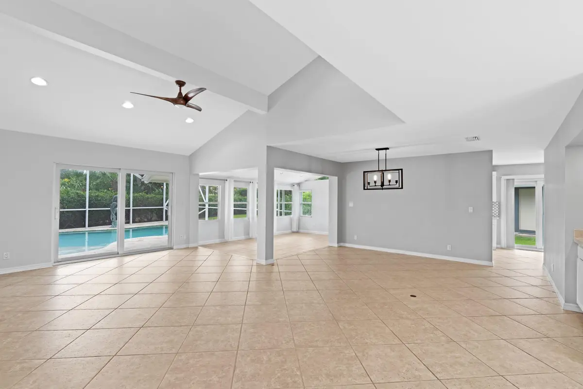 DSC08441 at 925 Foxpointe Circle, Delray Beach