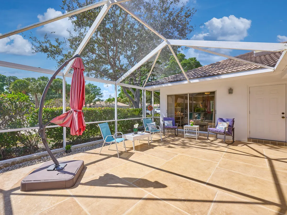 Patio to Master at 2903 Pin Oak Court, Palm Beach Gardens