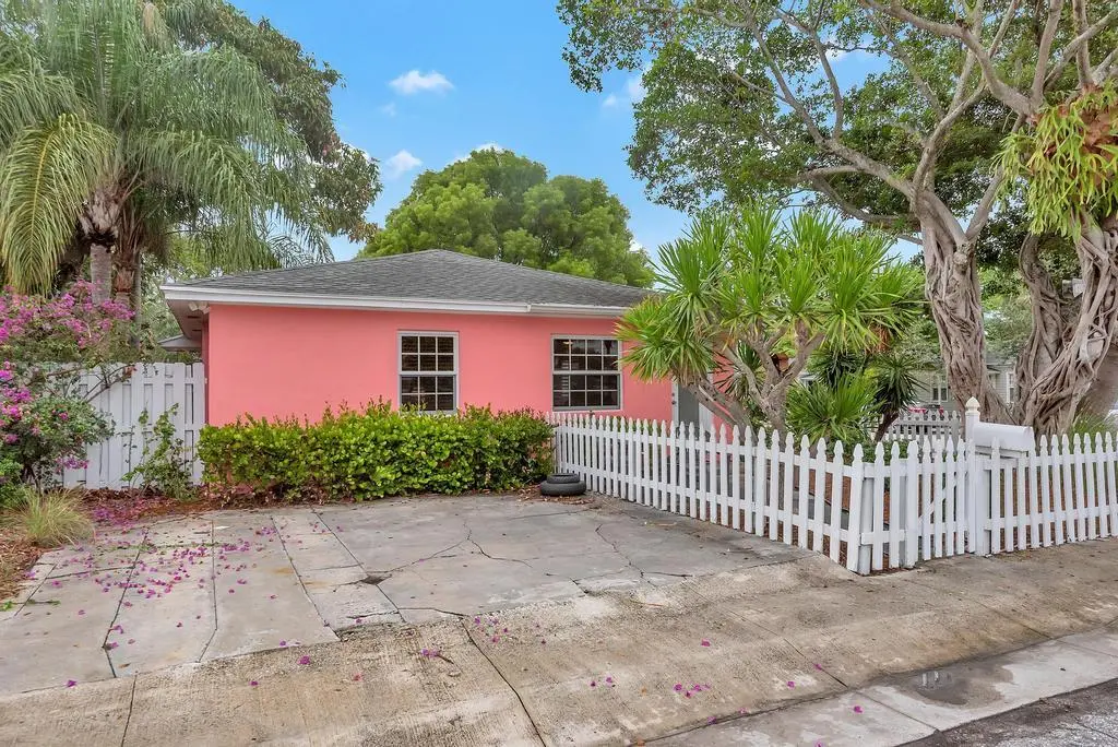 802 - 002 at 802 N J Street, Lake Worth Beach