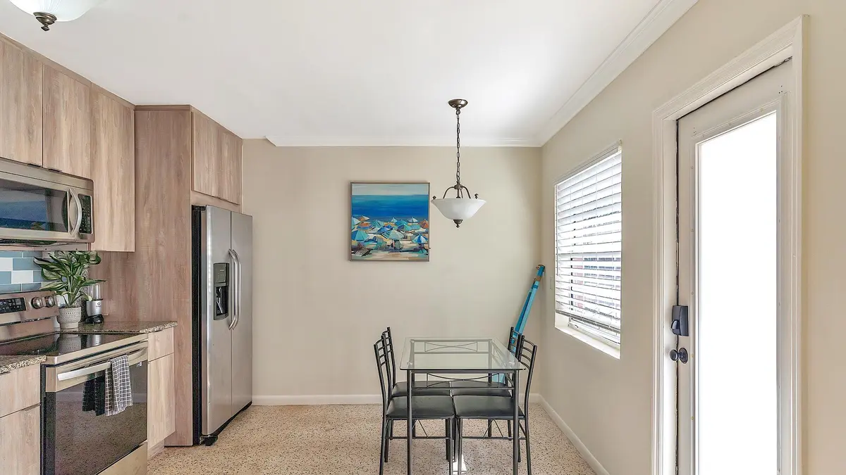 718 - 005 at 802 N J Street, Lake Worth Beach