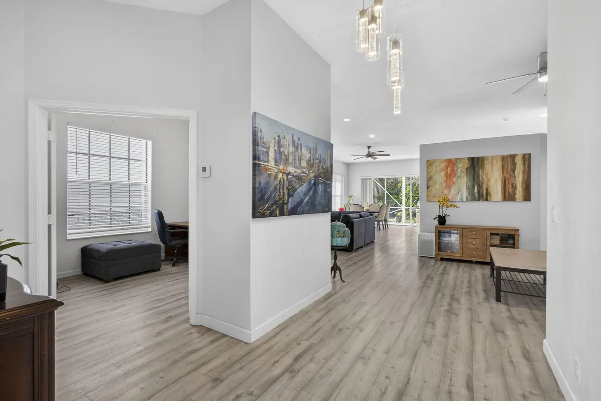 Sitting Area at 8281 Heritage Club Dr Drive, West Palm Beach