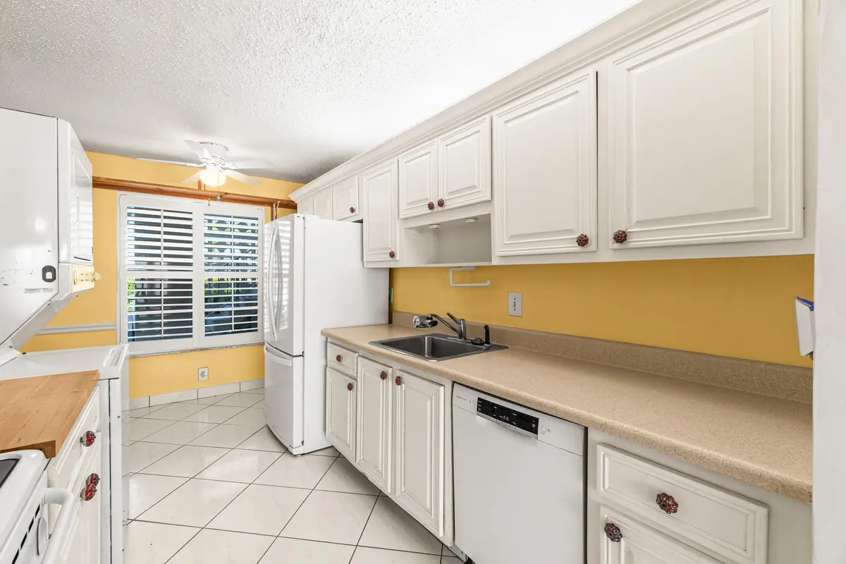 KitchenEntireRight017-1020SilkOakTerrace at 1020 Silk Oak Terrace 102, Delray Beach
