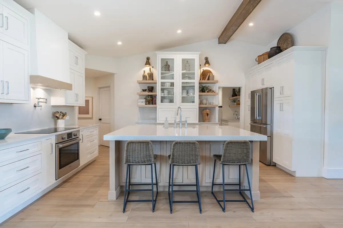 Vaulted Ceilings at 15824 74th Avenue, Palm Beach Gardens