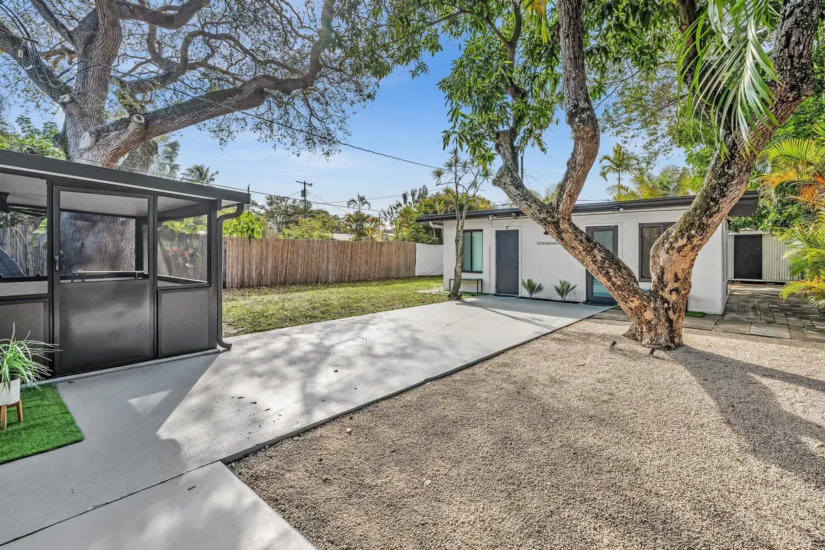 File MLS00020 at 316 SW 21 Street, Fort Lauderdale