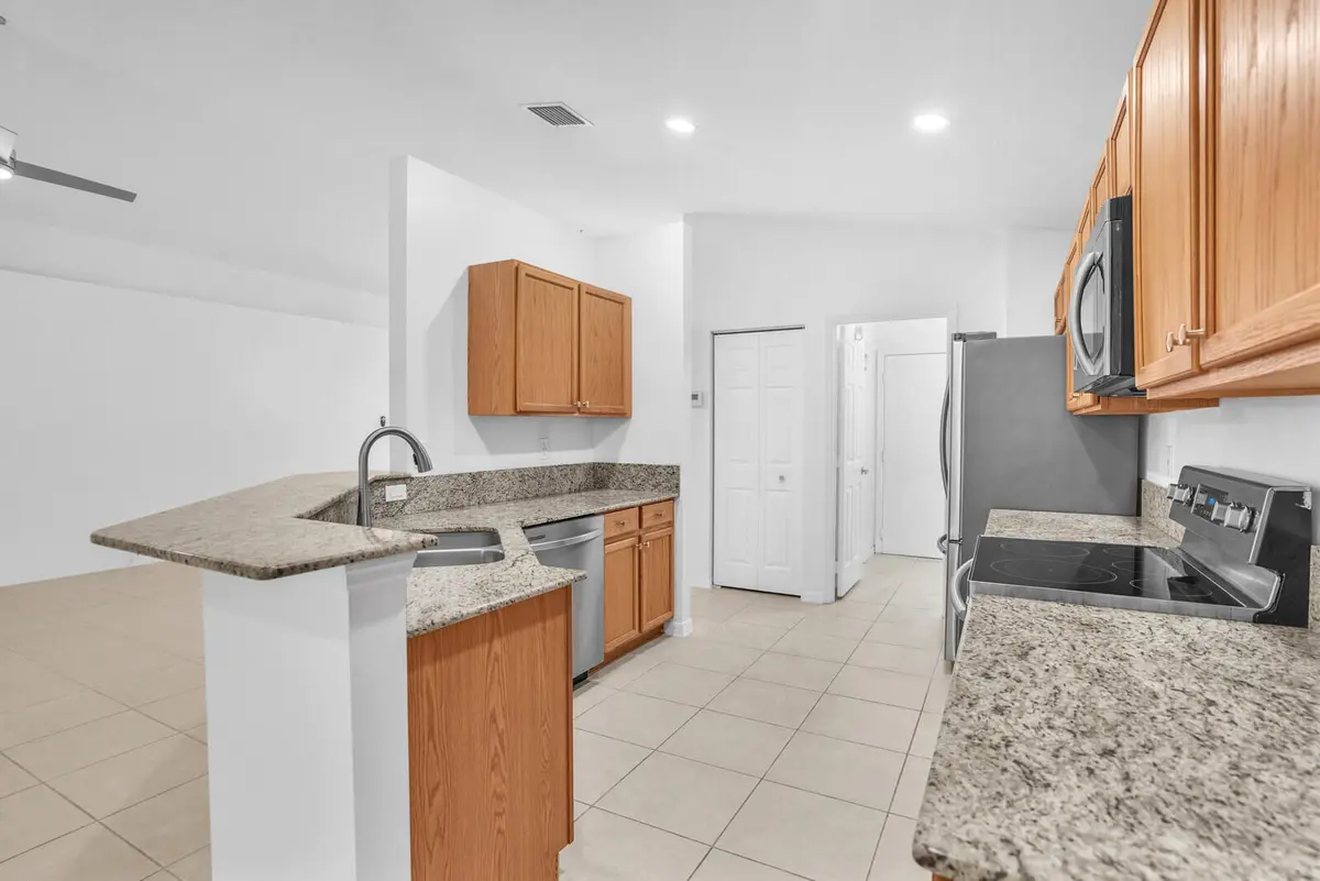 /Large Pantry at 5329 Toscana Trail, Boynton Beach