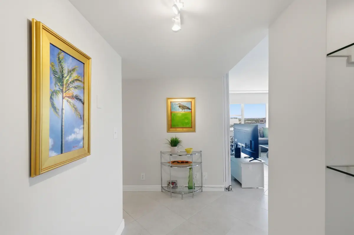 _D4S5045 at 1200 Hibiscus Avenue 1101, Pompano Beach