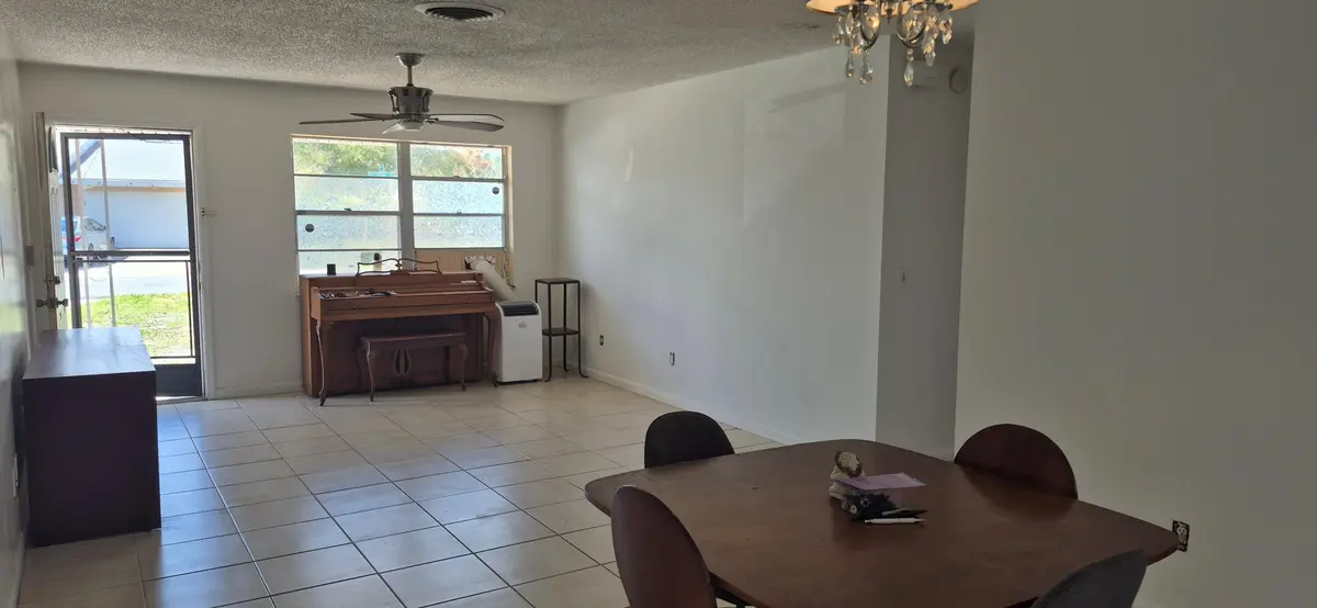 living area at 1701 NE 16th Drive, Jensen Beach