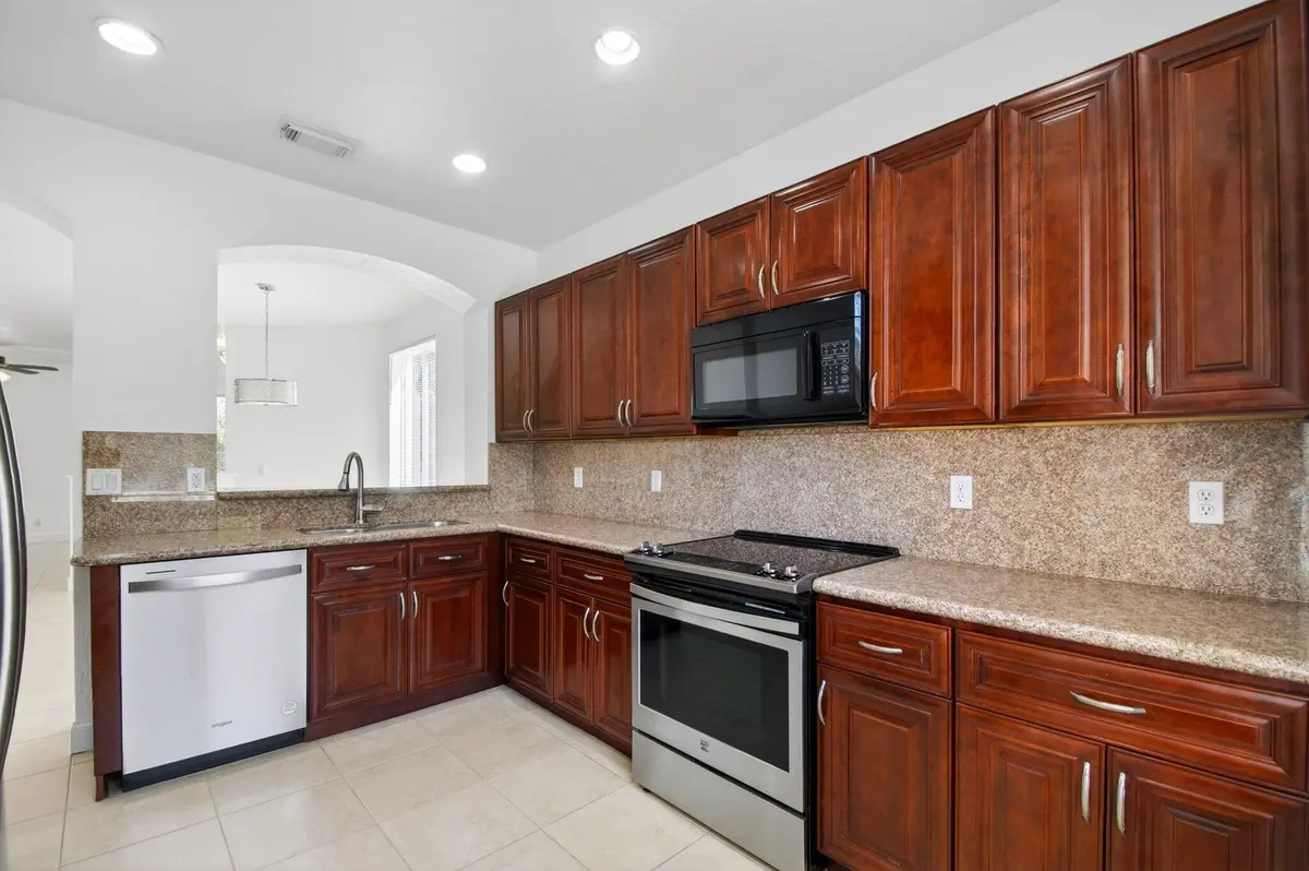 Huge Kitchen at 3092 N Evergreen Circle 3092, Boynton Beach