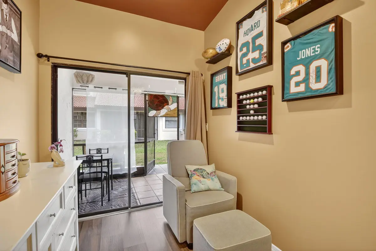 25-web-or-mls-_A7A1719 at 8841 W Sunrise Boulevard, Plantation