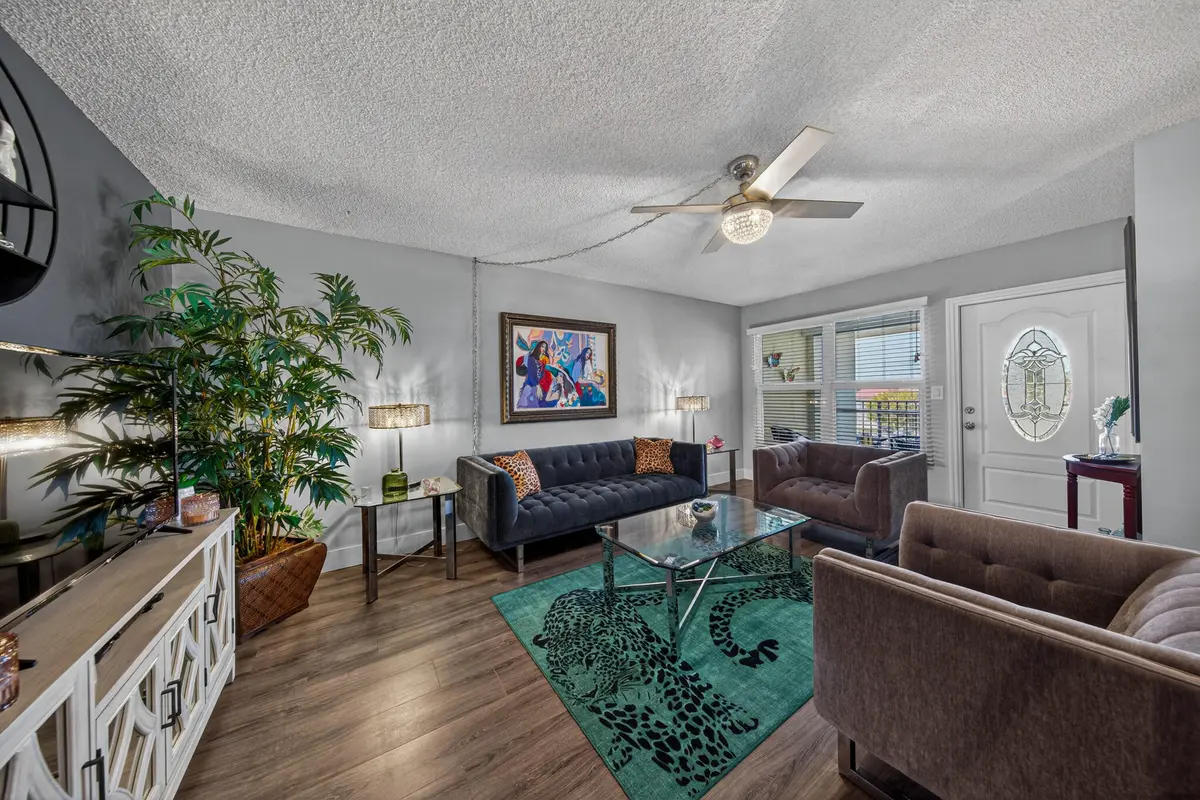 head-5 at 804 SE 7th Street 401, Deerfield Beach
