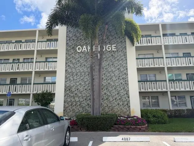 Luxury Hi-Rise-Oakridge U at 3084 Oakridge U, Deerfield Beach