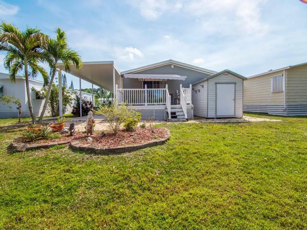 43 West Caribbean at 43 W Caribbean, Port St. Lucie