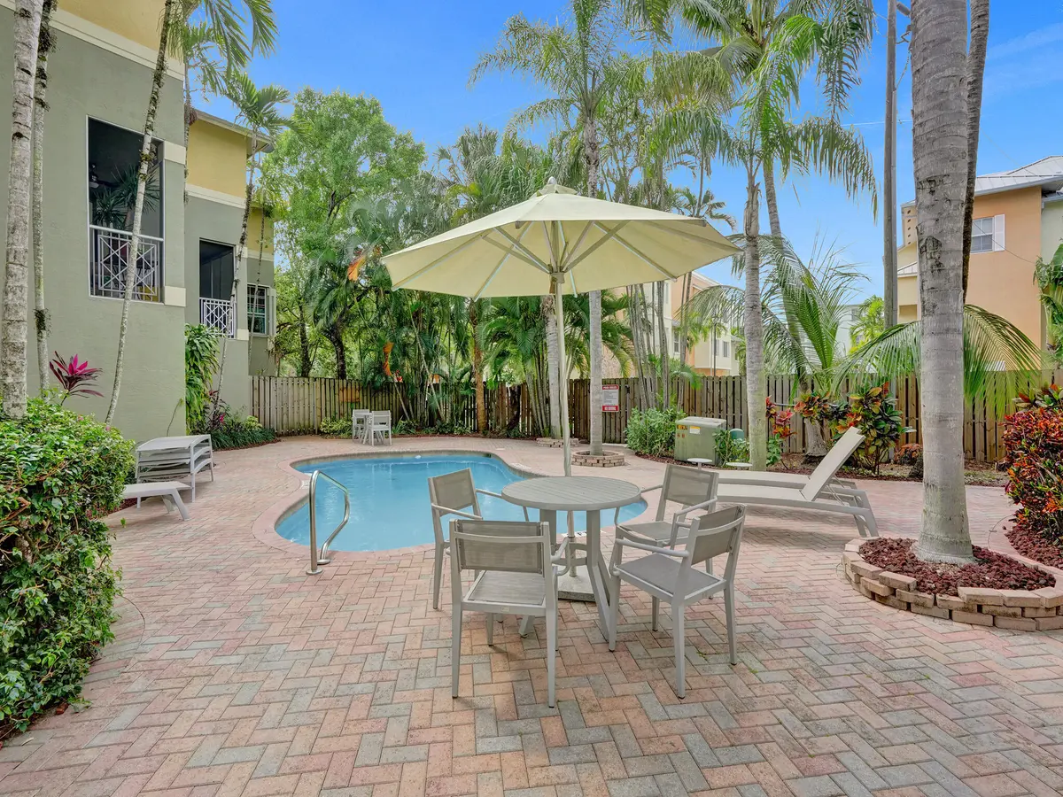 DSC04425 at 1210 W Las Olas Boulevard, Fort Lauderdale