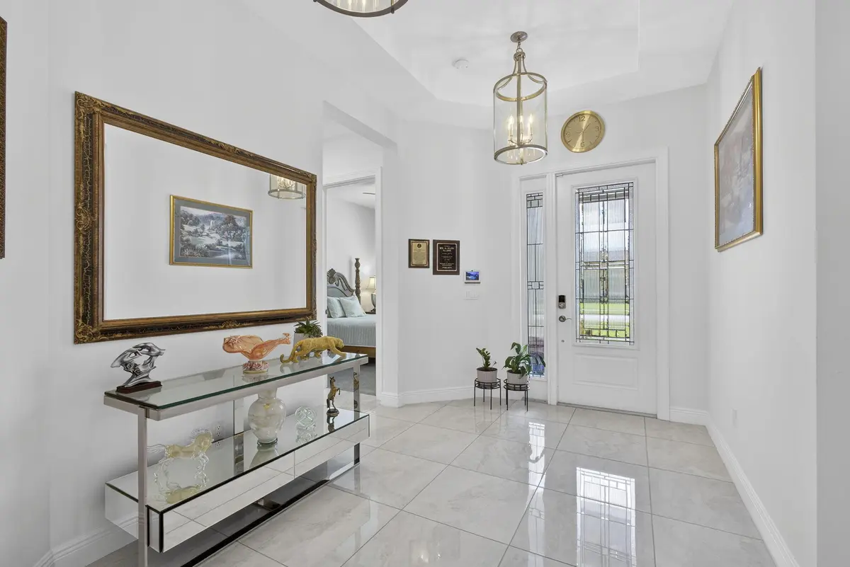 bright Foyer at 5492 St Armands Way, Westlake