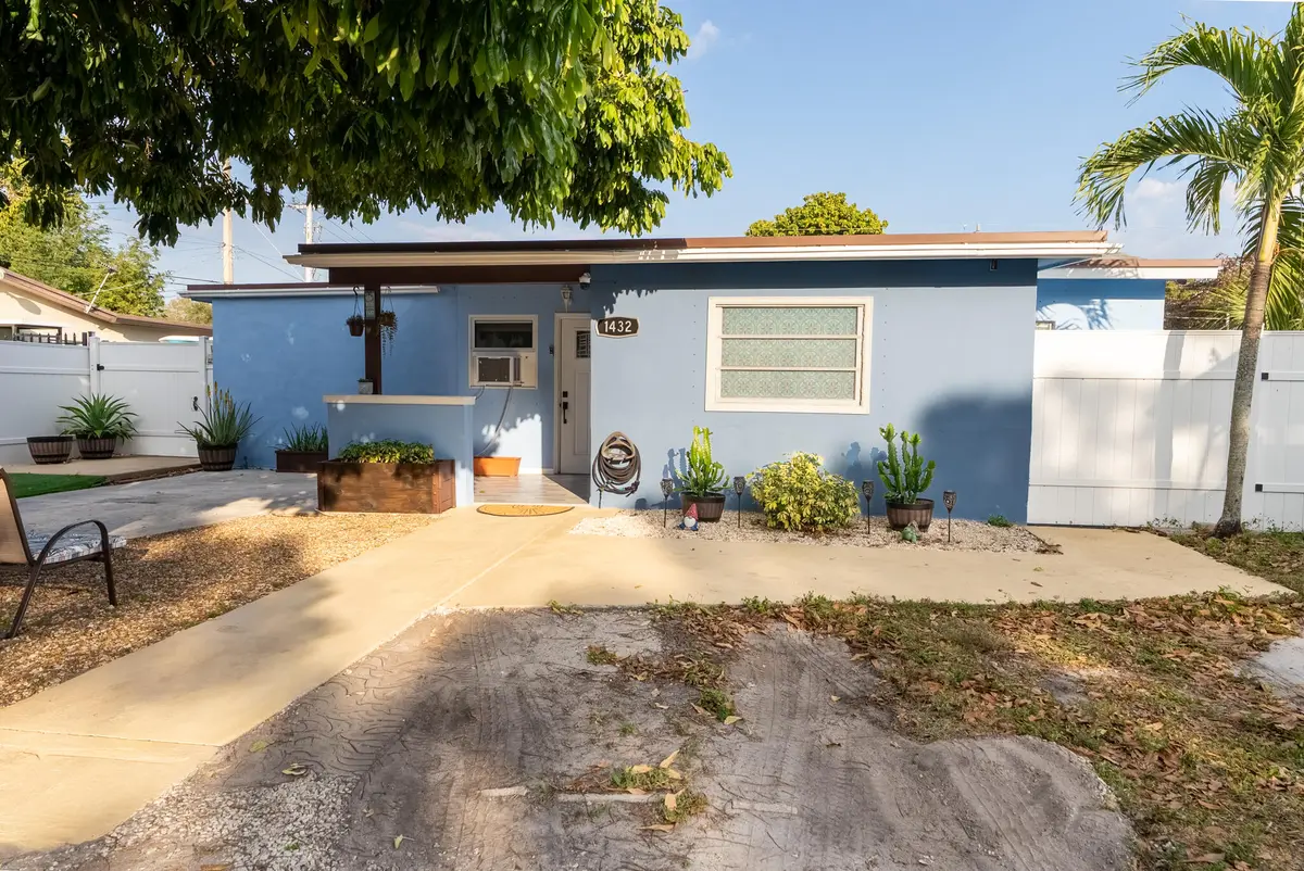 DSC01683-HDR at 1432 SW 26th Avenue, Fort Lauderdale