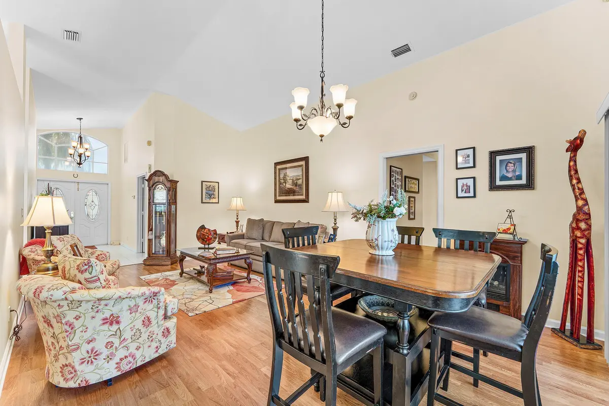 Center Area at 5097 Robino Circle, West Palm Beach