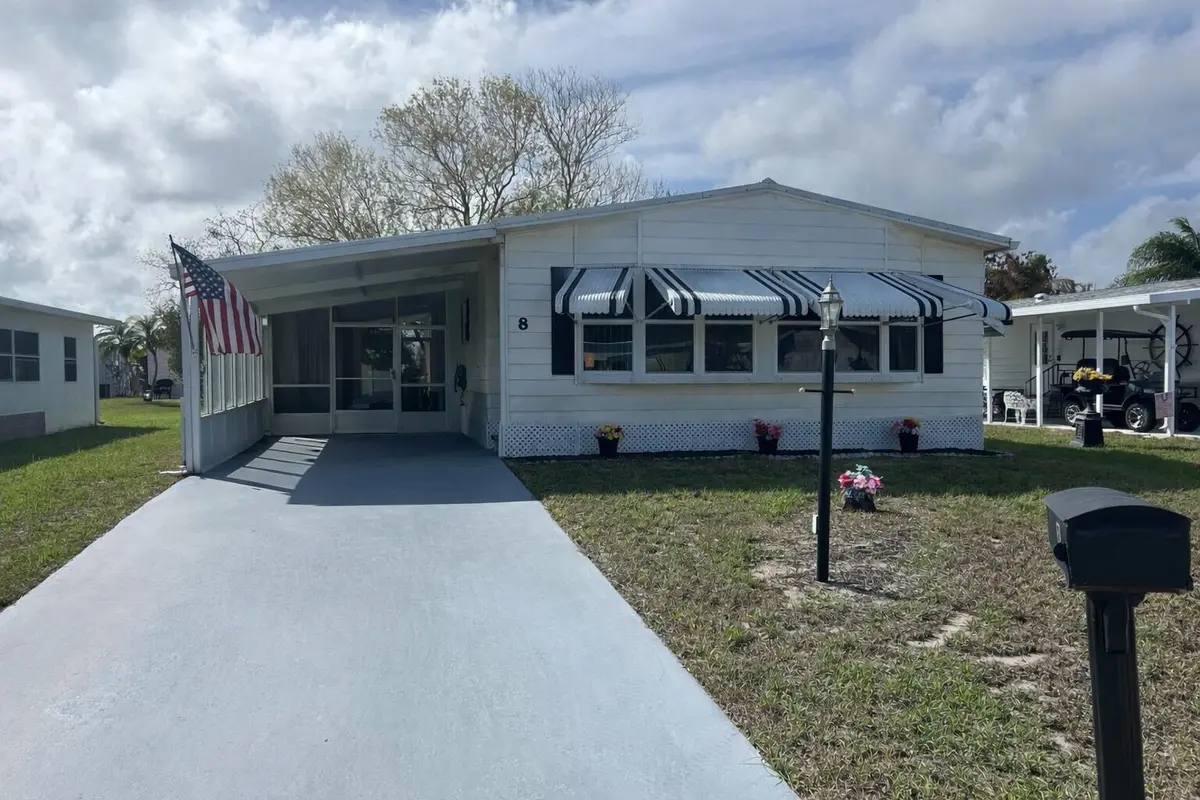 5C339BAD-2D2E-4AE8-BC2E-F856A44DD67F at 8 Grande Camino Place, Fort Pierce