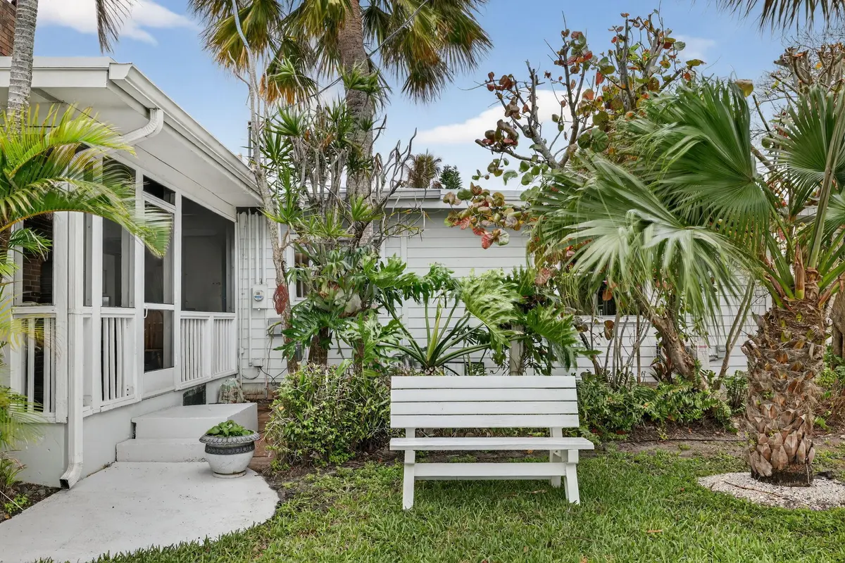 65-web-or-mls-3A5A8378 at 4490 NE Indian River Drive, Jensen Beach